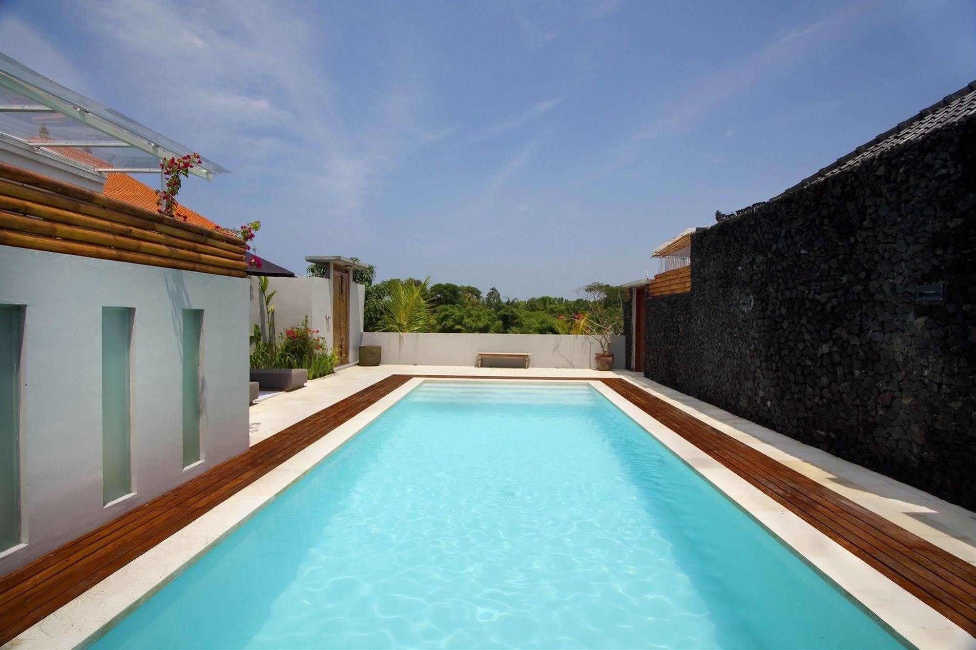 The Apartments Canggu Εξωτερικό φωτογραφία