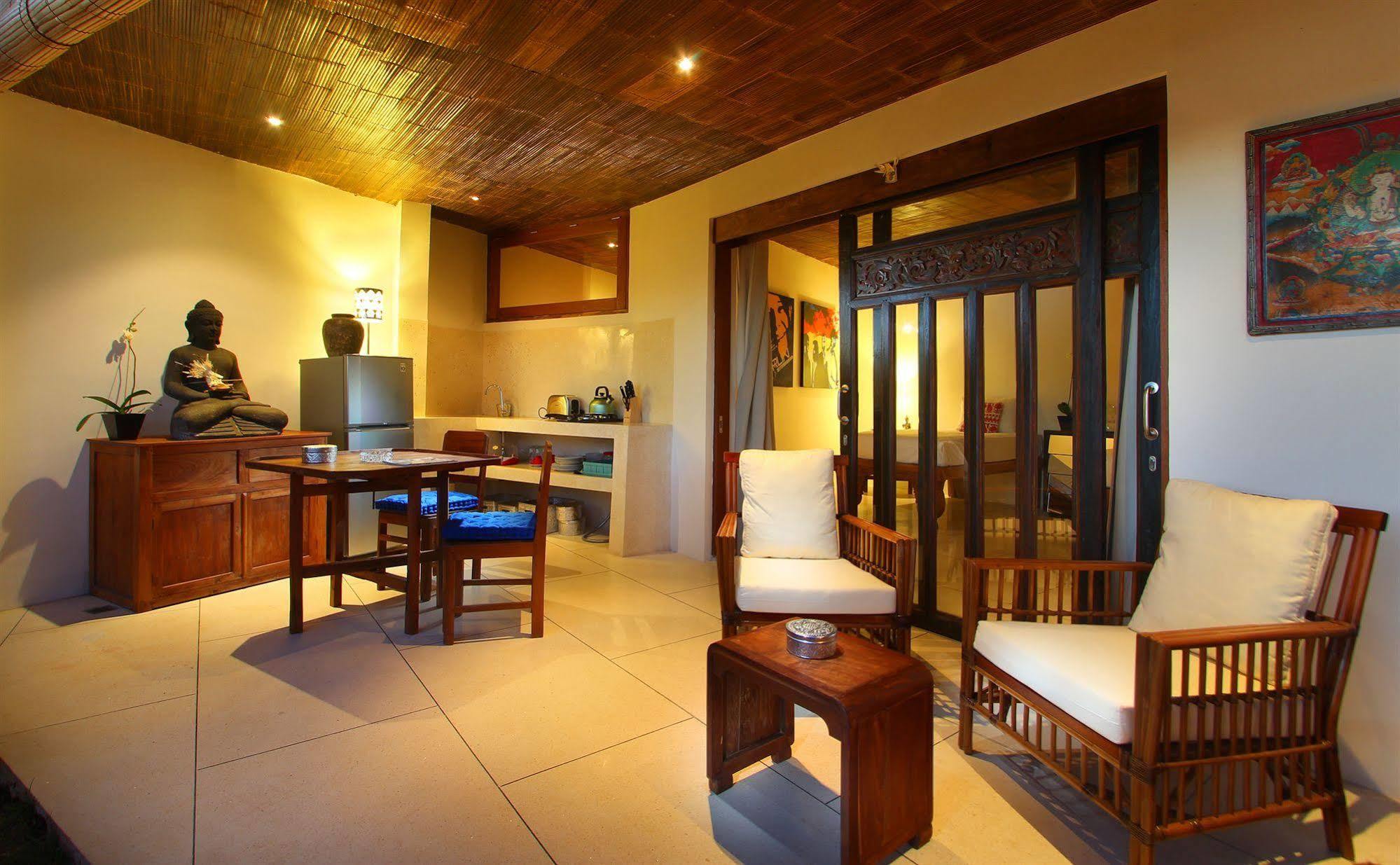 The Apartments Canggu Εξωτερικό φωτογραφία